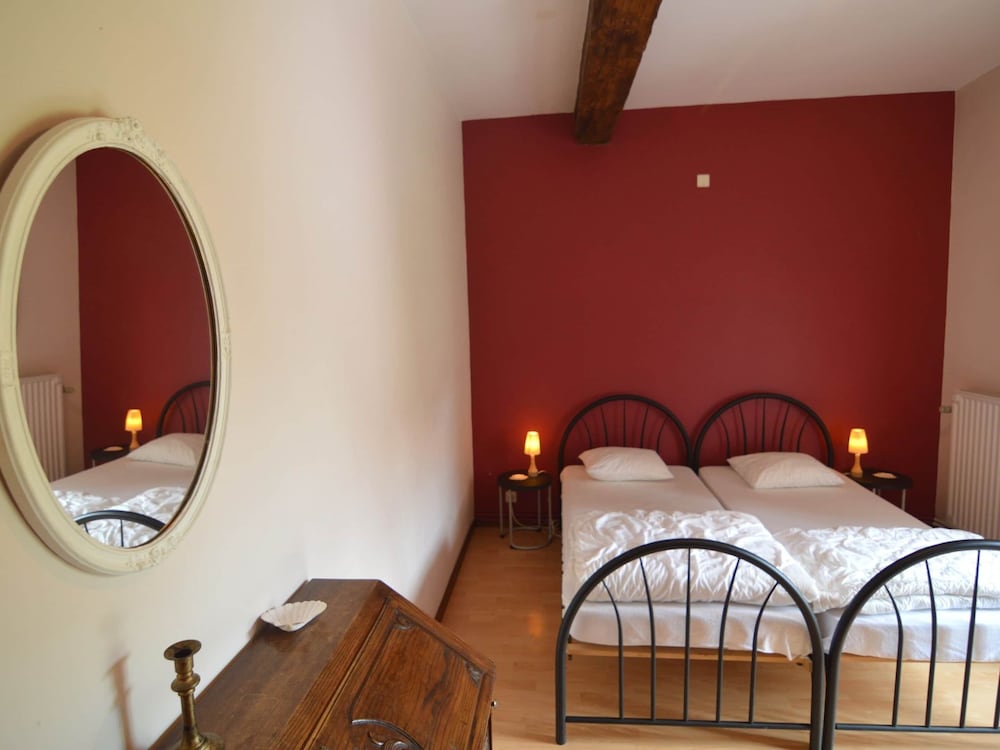 Elegant Castle Stay, Havelange view 3