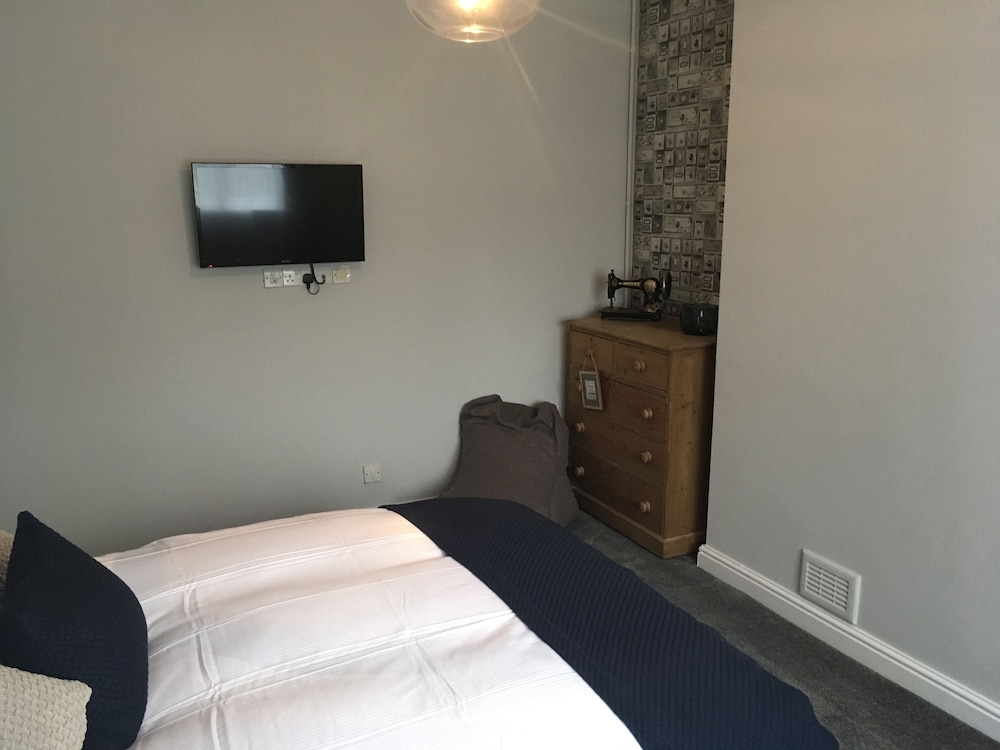 The Bluebell Inn and Lodge