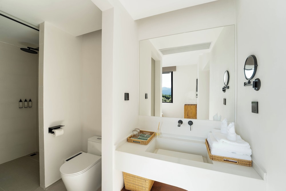 Miyue Shenzhen Tianlu Secret Wild Wizard Holiday Hotel