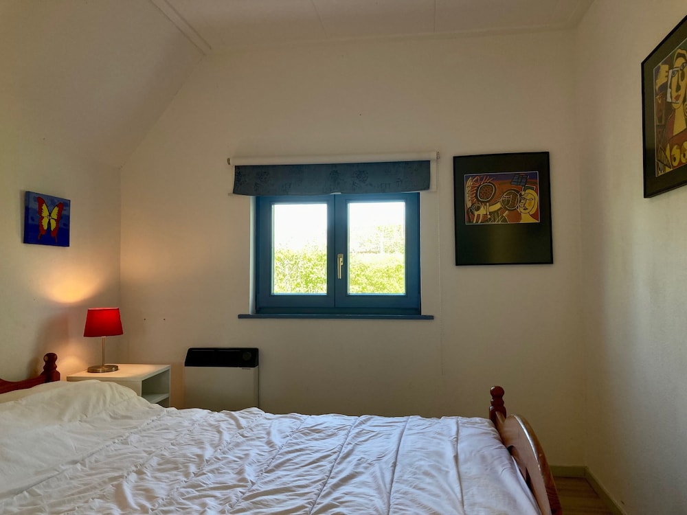 6pers House With a Private Terrace and Garden by the Lauwersmeer view 2