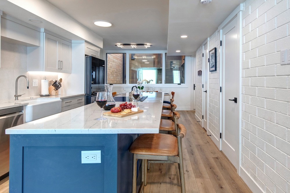Ski Captain Molly 3 Bedroom Condo