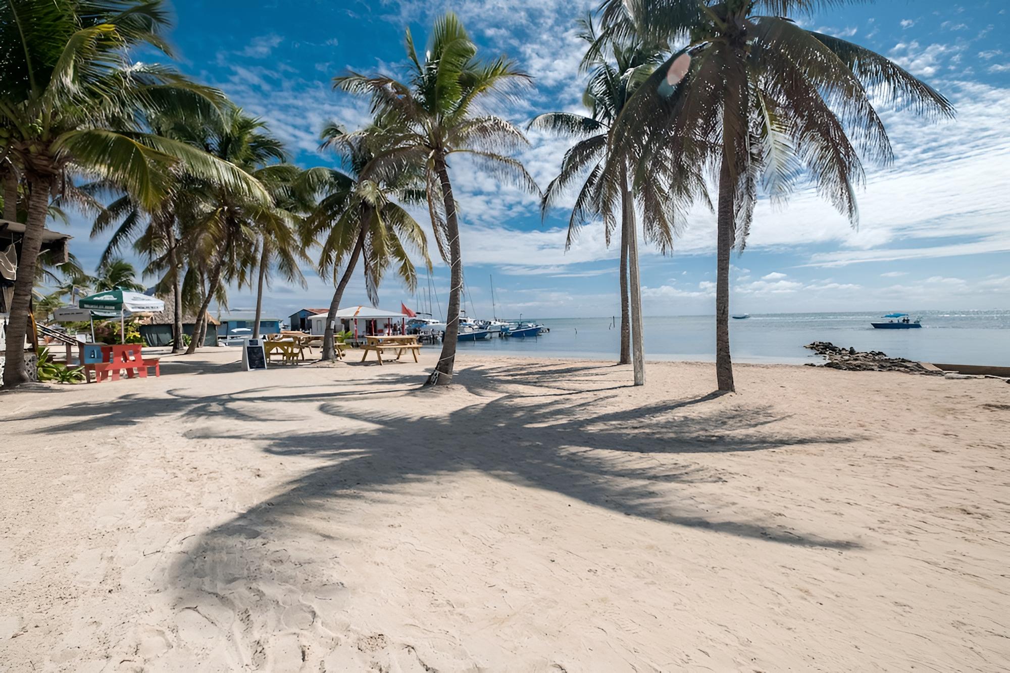 San Pedro Holiday Hotel