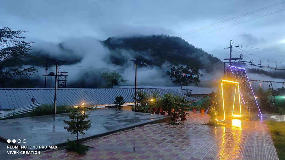 The Jungle Mist Resort