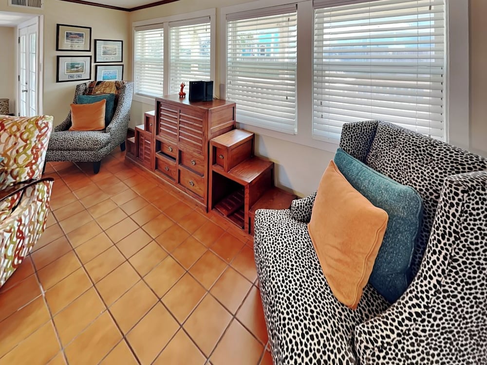 The Hidden Porpoise by Silver Sands Vacation Rentals