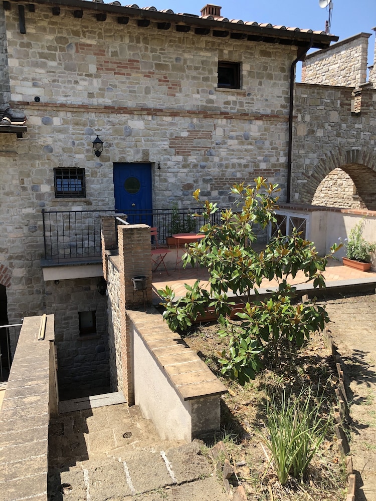 Photo 18