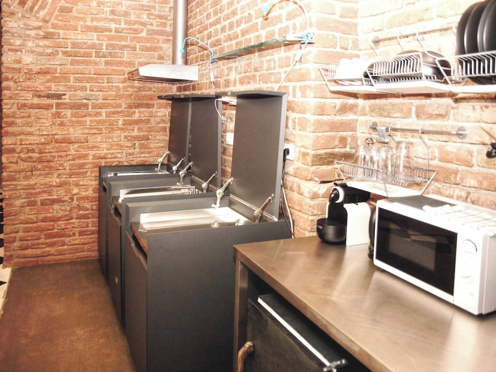 2 Bed Flat - Sleeps 3 - Wifi