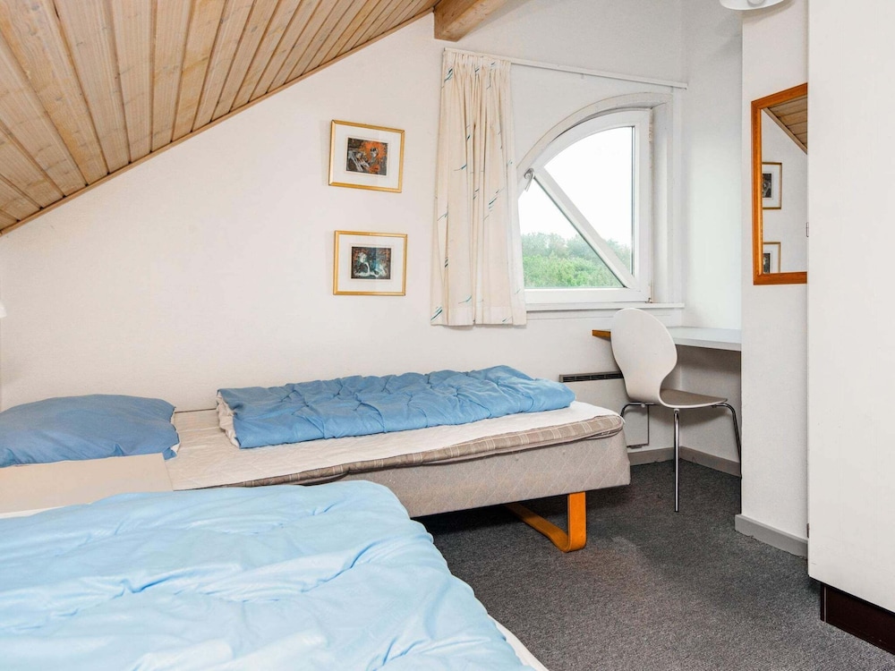 6 Person Holiday Home in Romo view 3