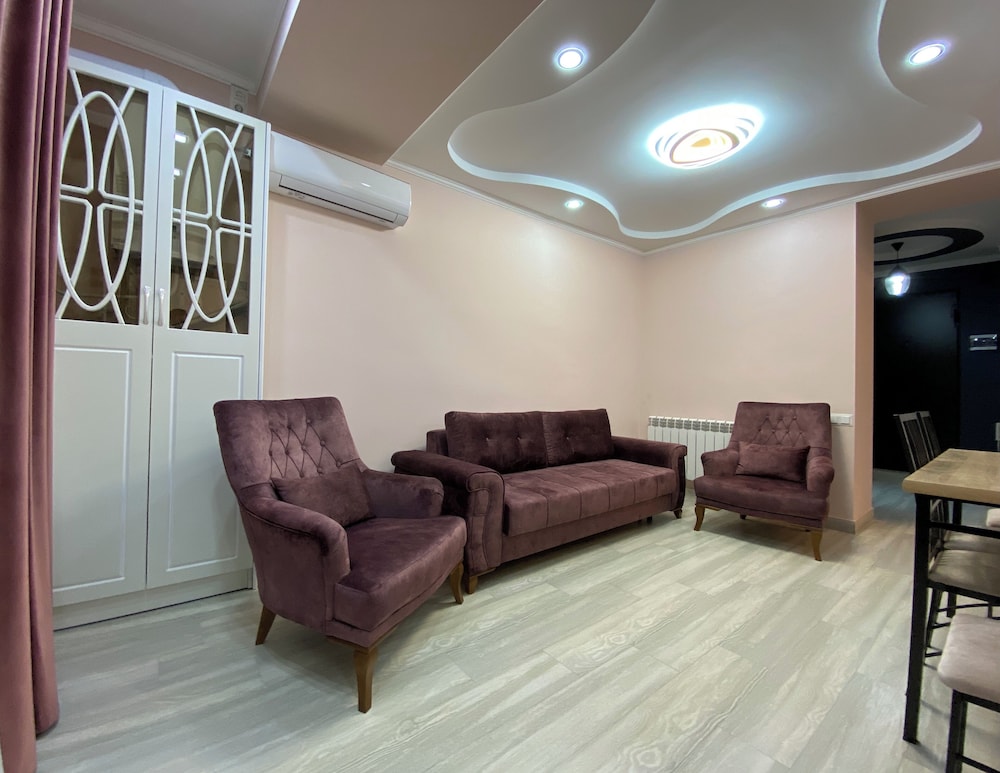Apartment by Luxe Group SN100