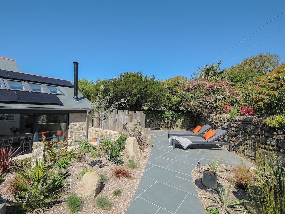 Stargazy Cottage