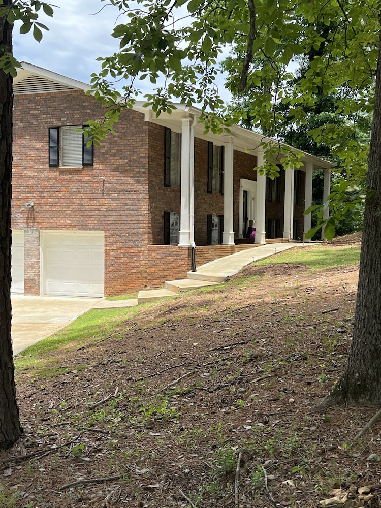 Urban Lake House view 3