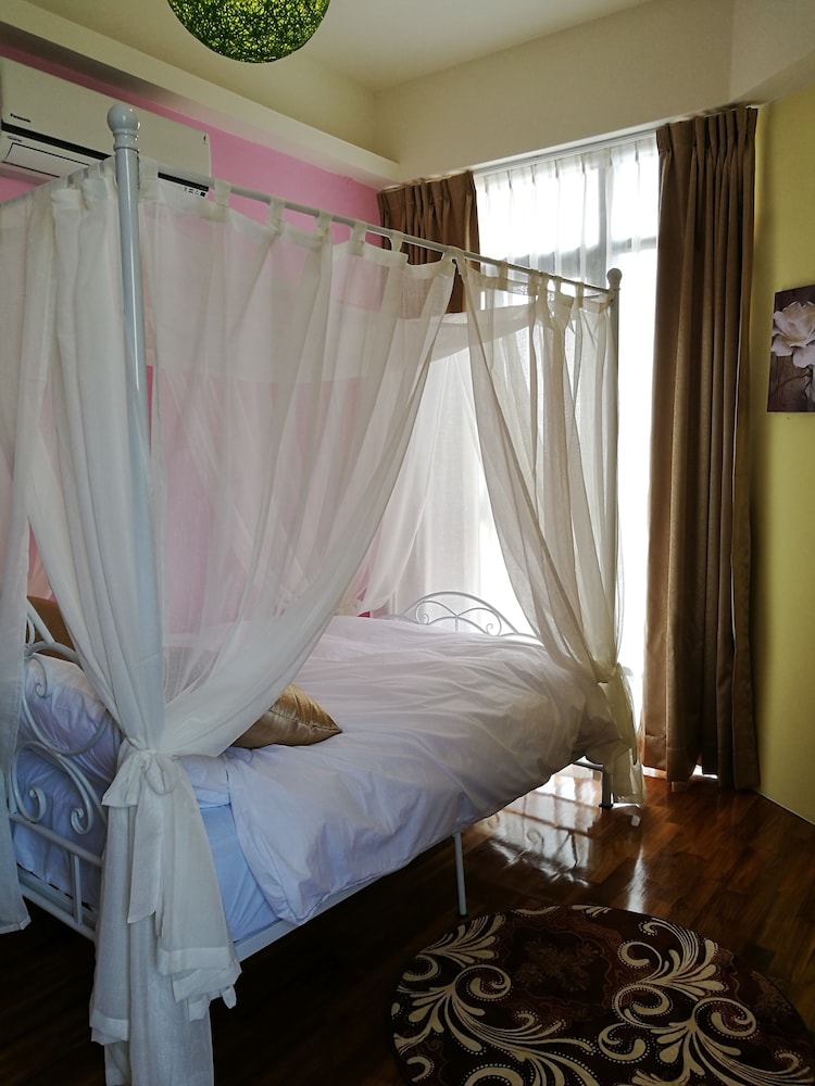 198 Red Hat B&B