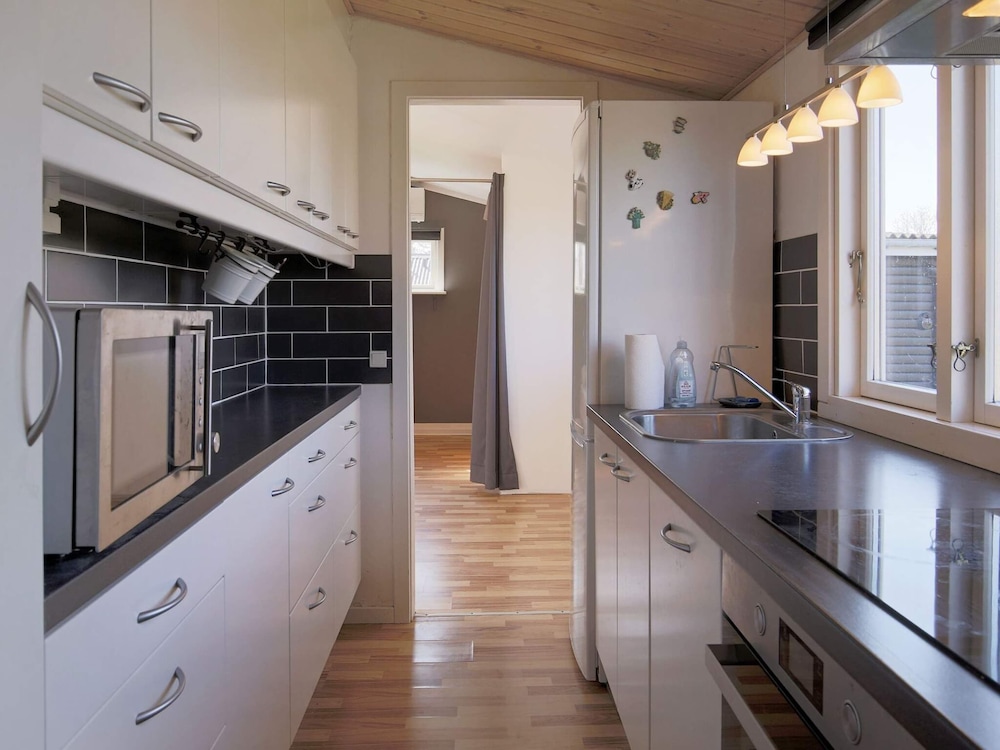 6 Person Holiday Home in Jaegerspris-by Traum