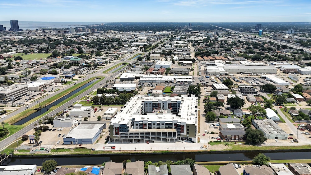 Latitude Apartments