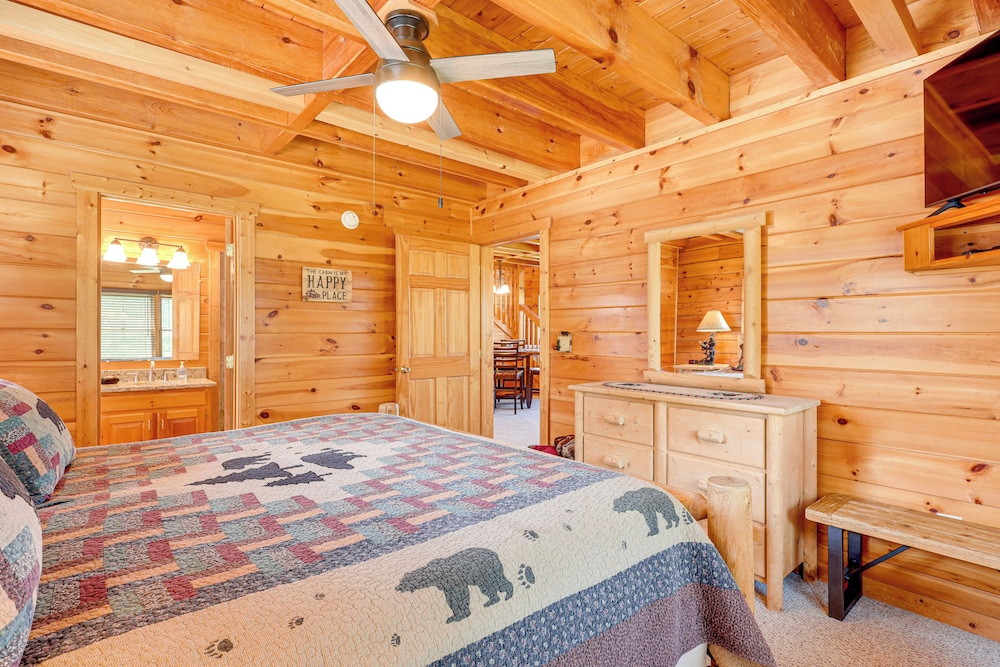 Sensational Sunset! Sevierville Home w/ Hot Tub view 2