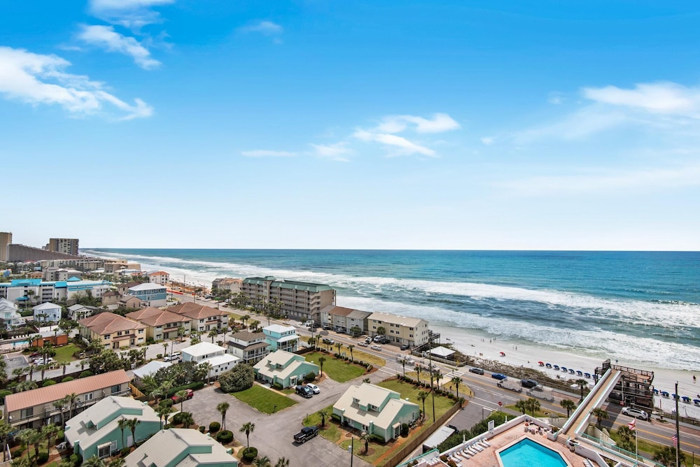Surfside Resort #1409 view 3