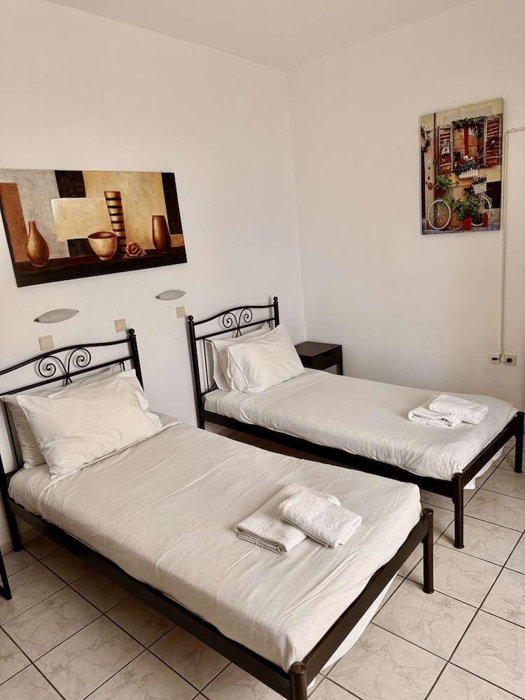 Aegean Nest Studios - Adults only