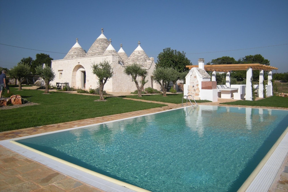 Luxury Trulli Terrarossa With Pool view 2