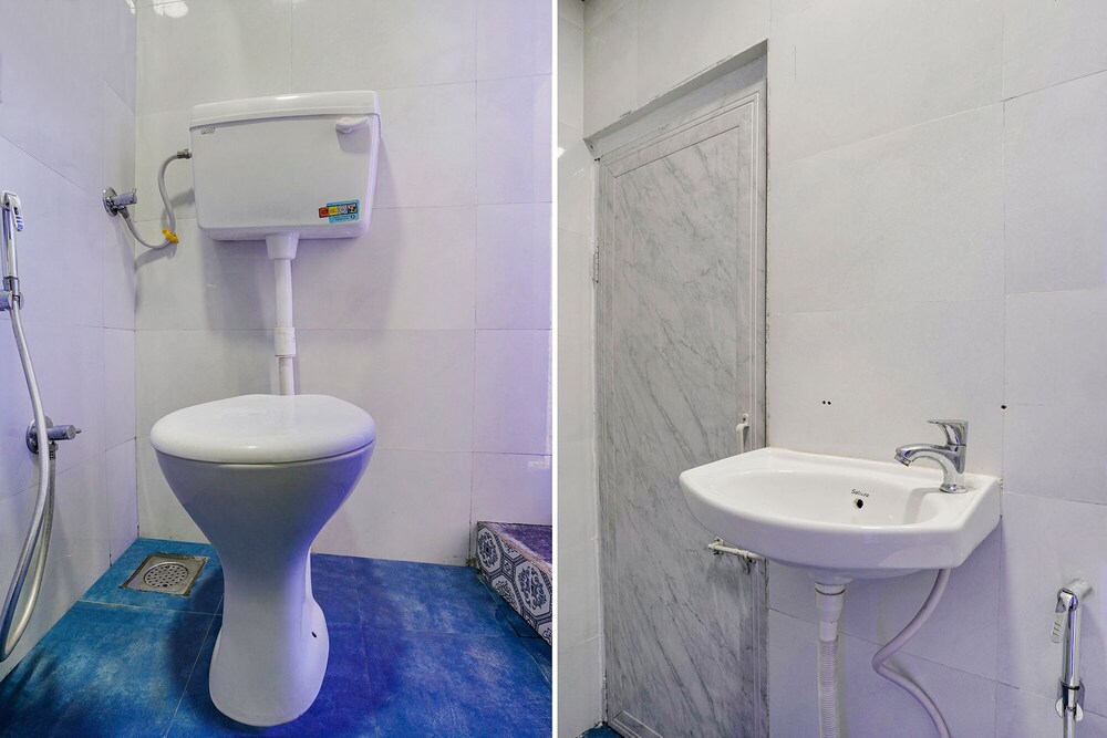 Hotel Skycity Premium AC Room in Surat