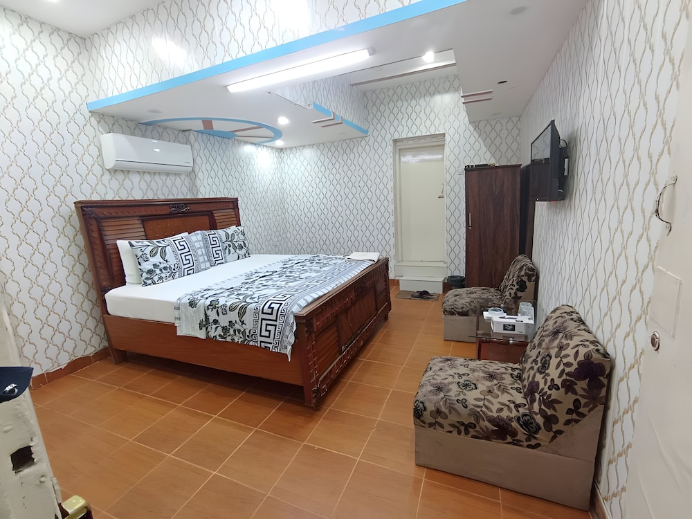 Hotel New Royal Residency