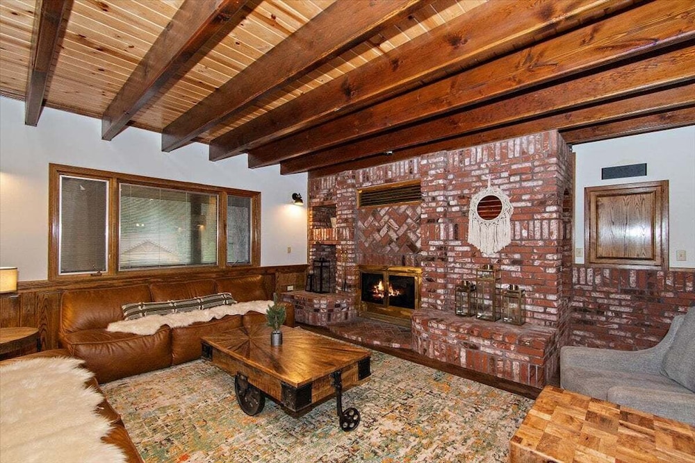 Summit Lodge 1&2
