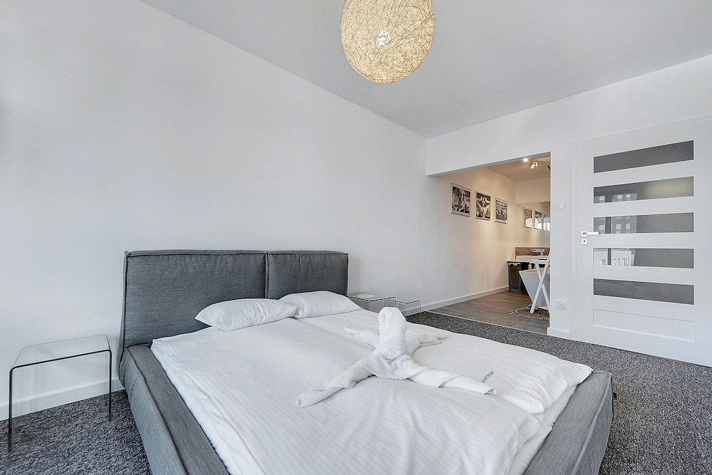Apartinfo Aura Apartments