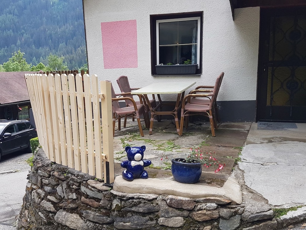 Apartment in Dorfzentrum Near Lake
