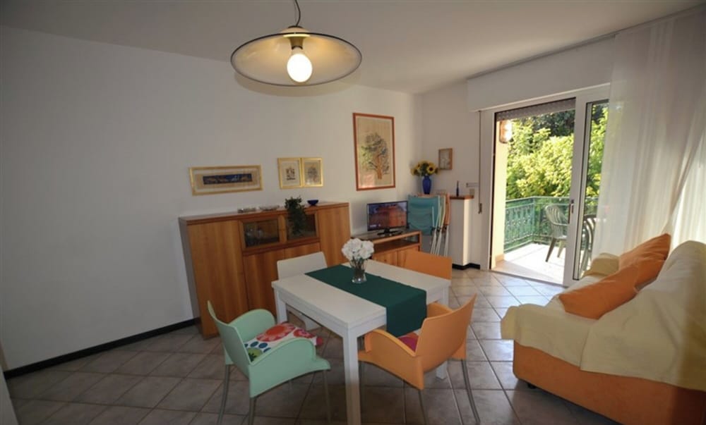 Equipped Flat for 5 Guests in Lignano Pineta With Communal Garden