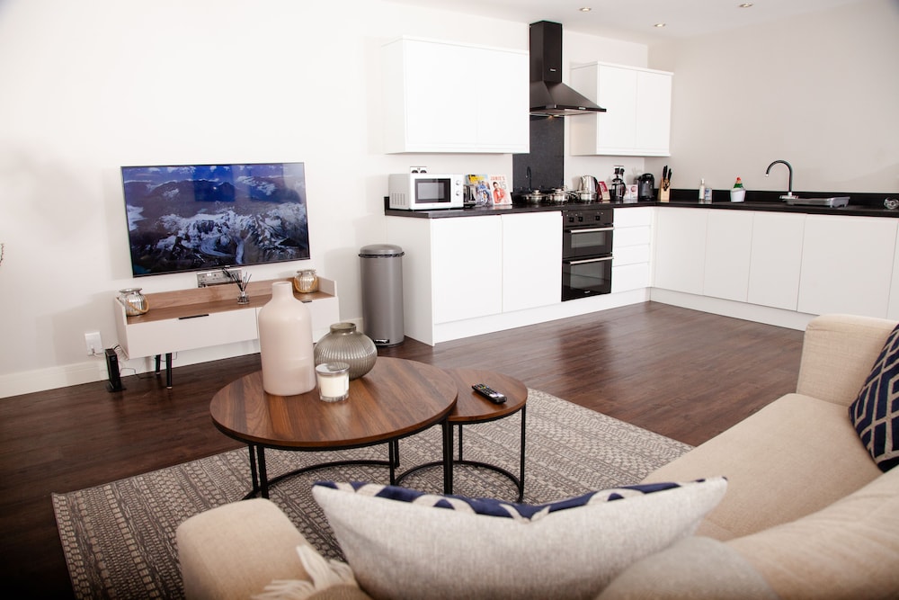 High Life Luxury Serviced Apartments view 2