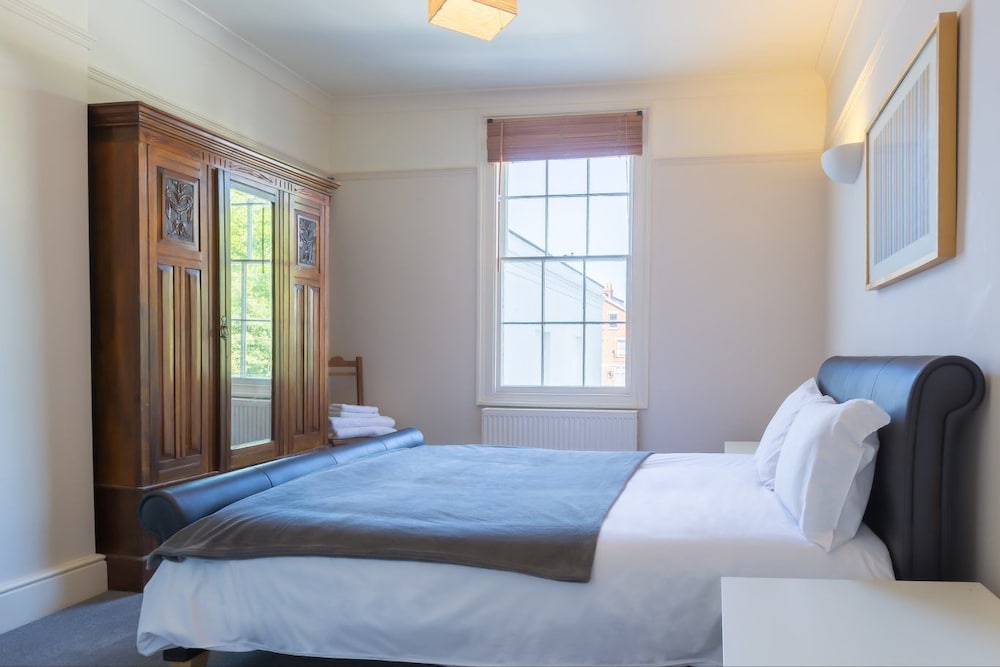 Luxury Apartments - Churchside