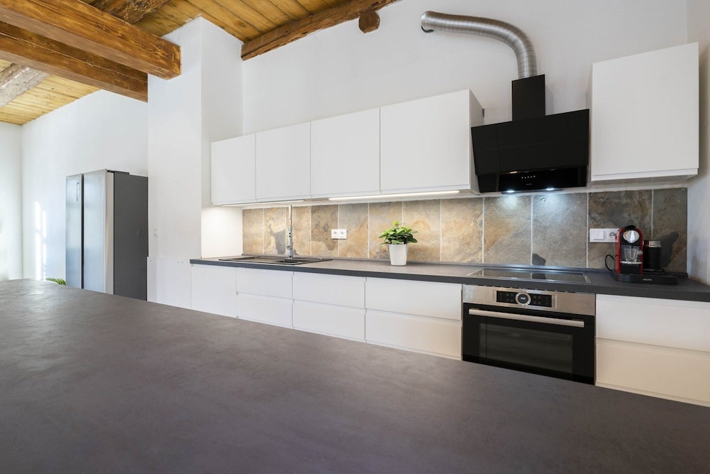 Villa in Rudnik With Private hot tub