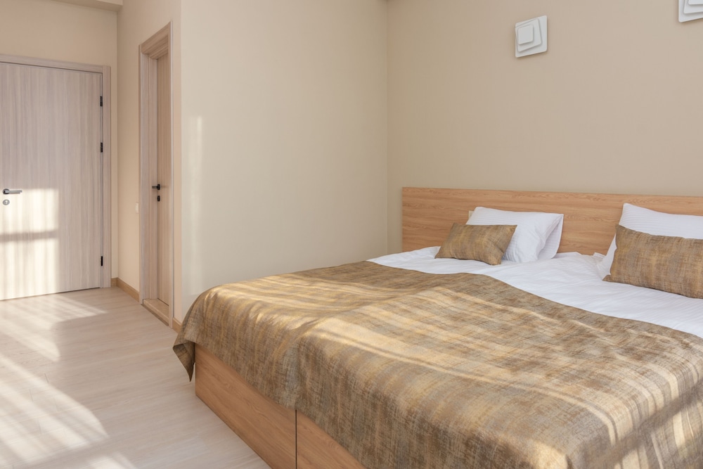 Hotel Alexandria view 3