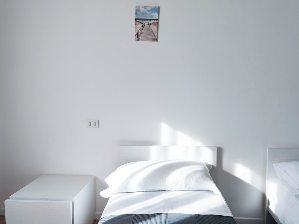 Modern Apartment Near the Beach