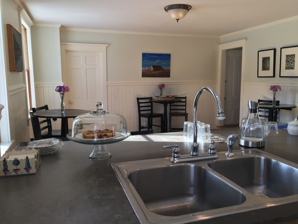 SAIGON 9 - Rivergate Residence Infinity Pool