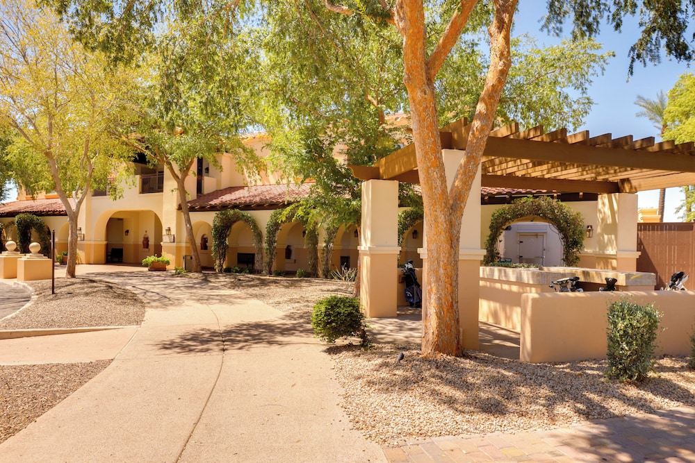 Private Yard & Fairway View: Phoenix Golf Retreat!