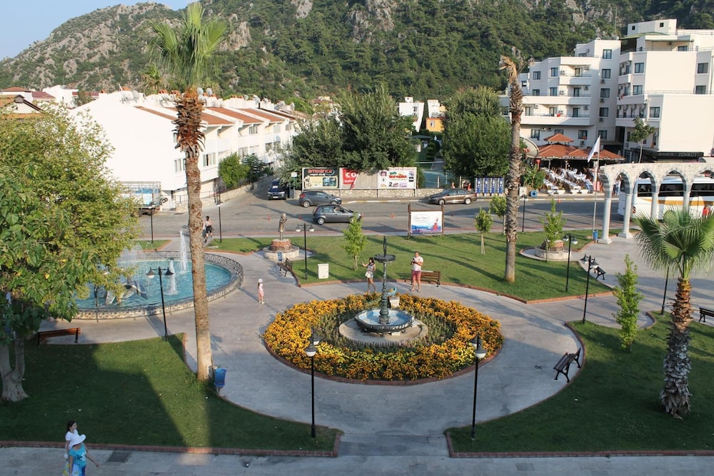 Ida Hotel - Image 27