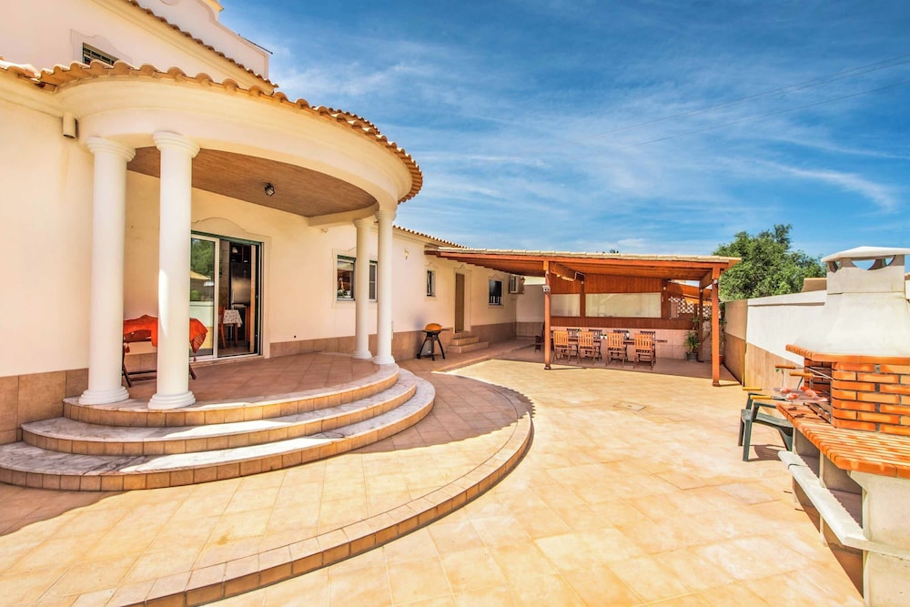 Villa Dourado
