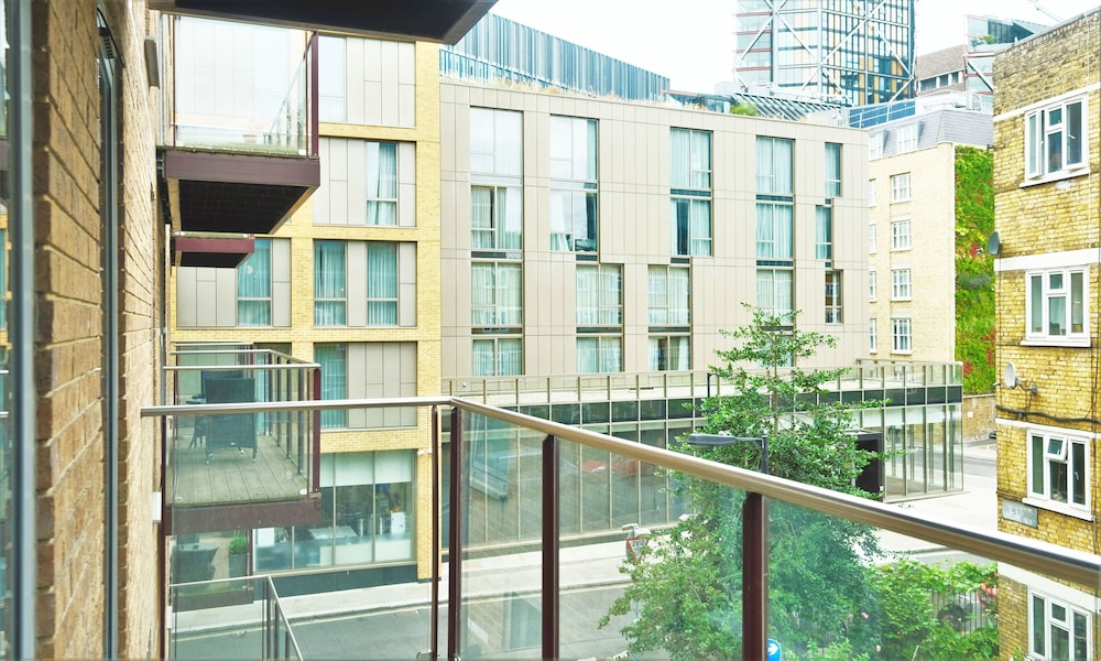 Accomodo London Southbank - Spacious & Elegant Apartments near Big Ben & London Eye