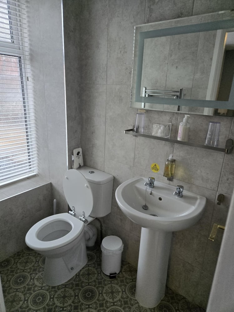 Q Accommodation