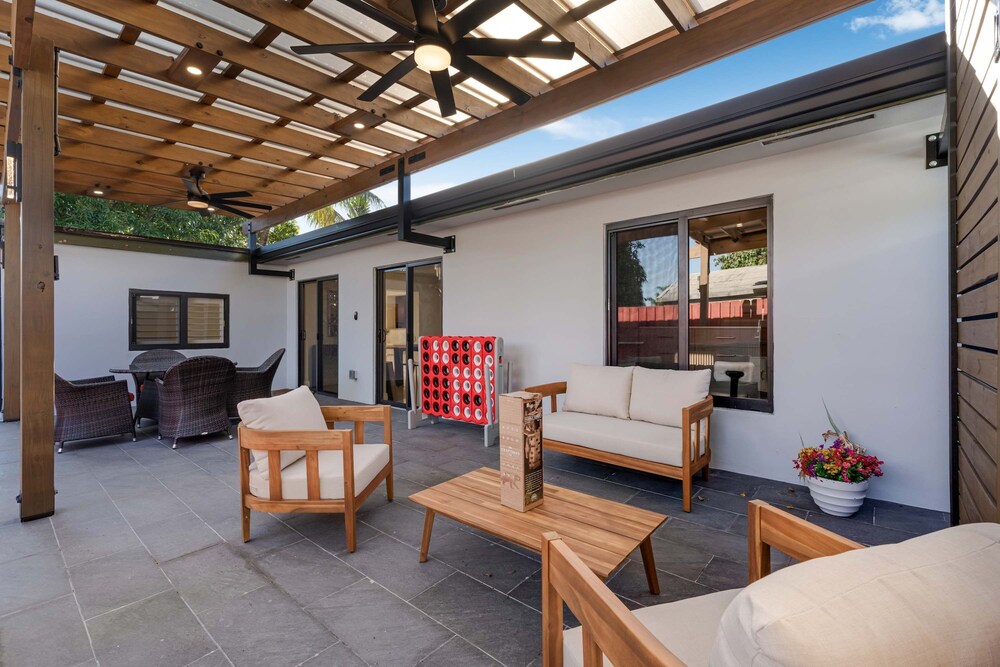 Casa Brisa - Stylish BBQ Near Heart of Kendall