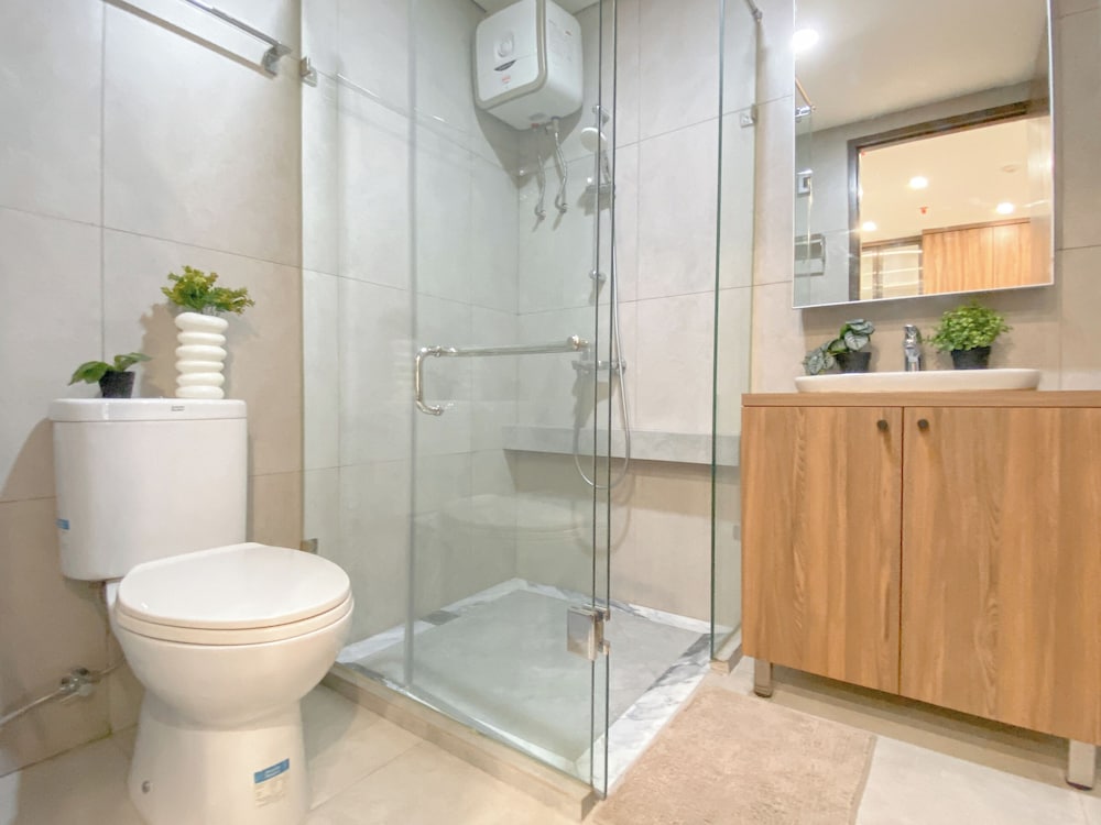 Spacious And Homey Studio Apartment At Pollux Chadstone