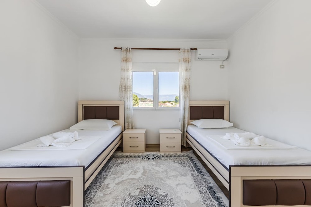 Hometown Apartment 2
