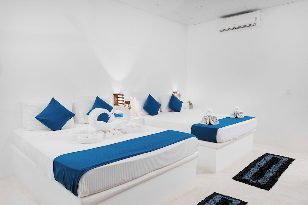 Roshanne Beach Resort