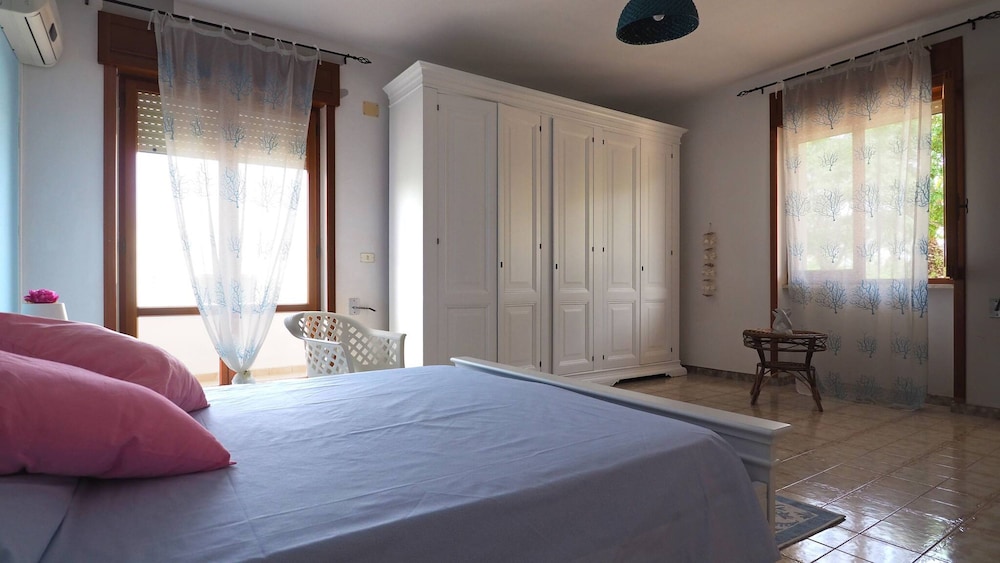 Villa Bellavista 8 Guests 3 Bedrooms by the sea