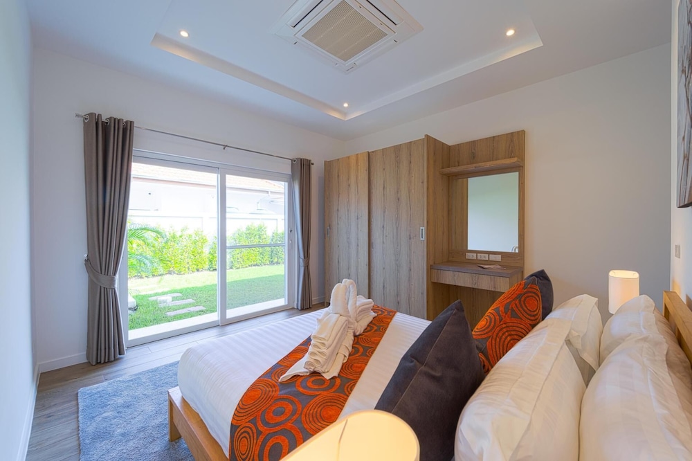 Brand-New Modern 3-Bedroom Villa MB20