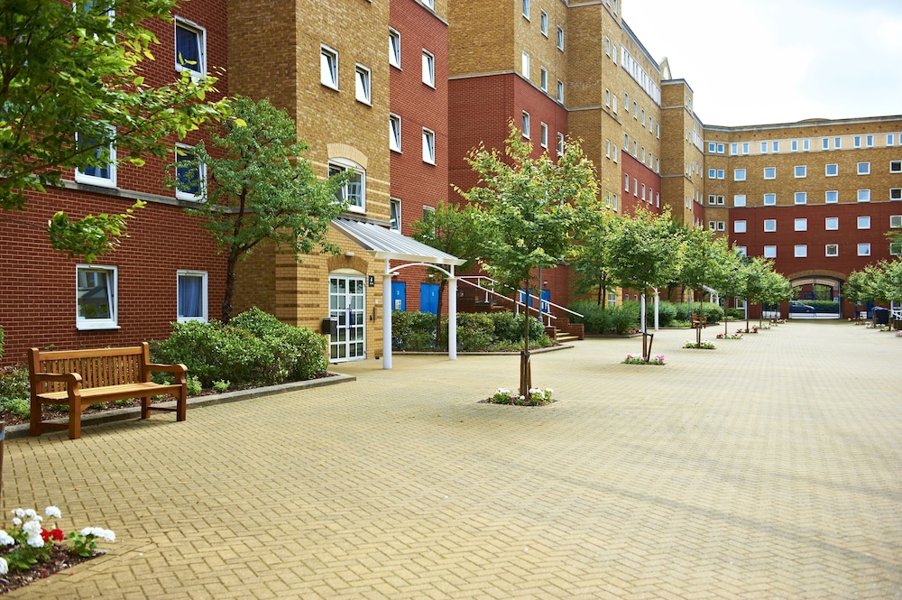 Great Dover Street Apartments