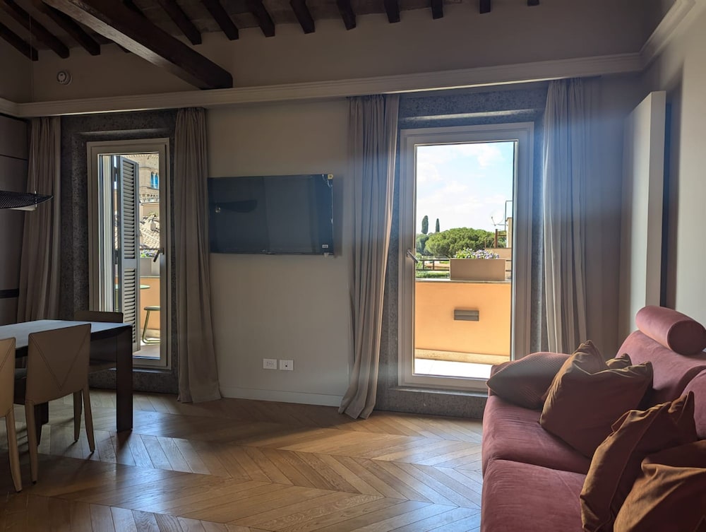 Treasurerome Eden Penthouse Suite 2BR
