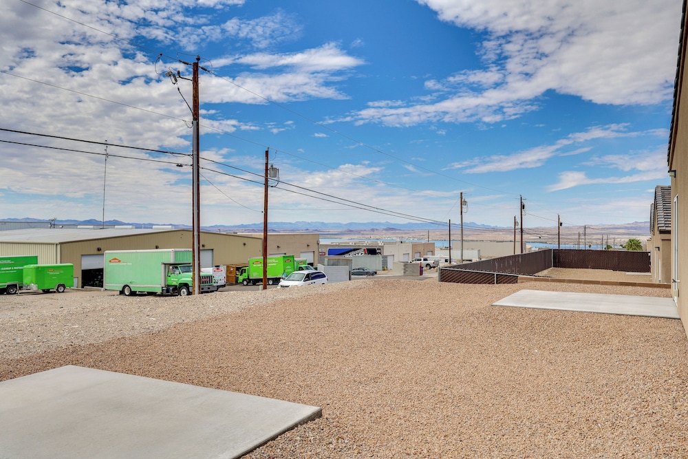 3 Mi to Lake Havasu: Condo w/ Mountain & Lake View