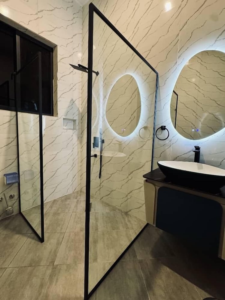 THE LEVELS BY 101 HOTEL