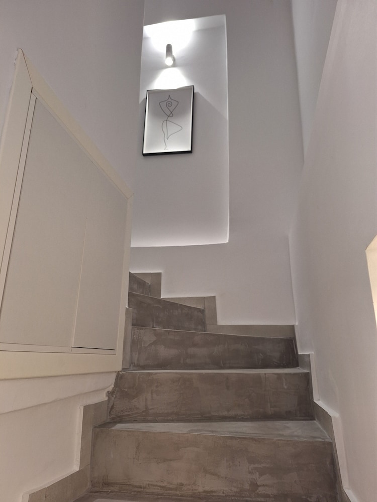 Luxury Apartments Kanali