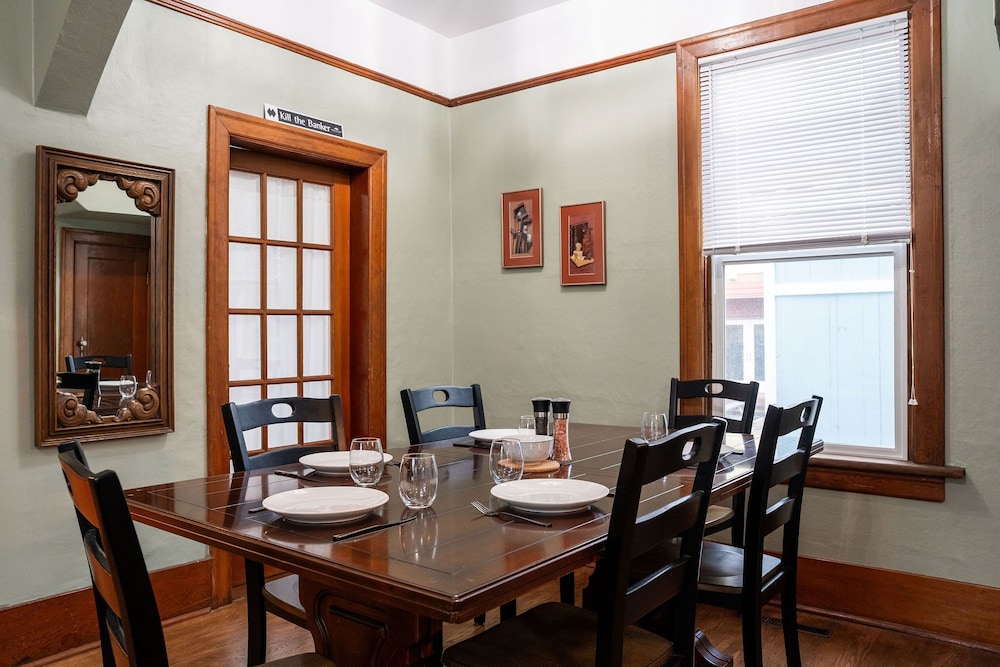 509 Mackenzie by Revelstoke Vacations